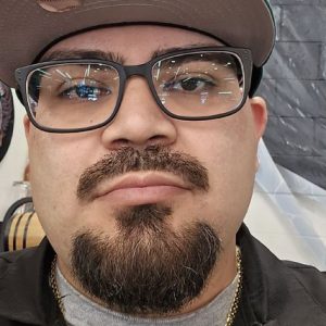 chuy-the-barber